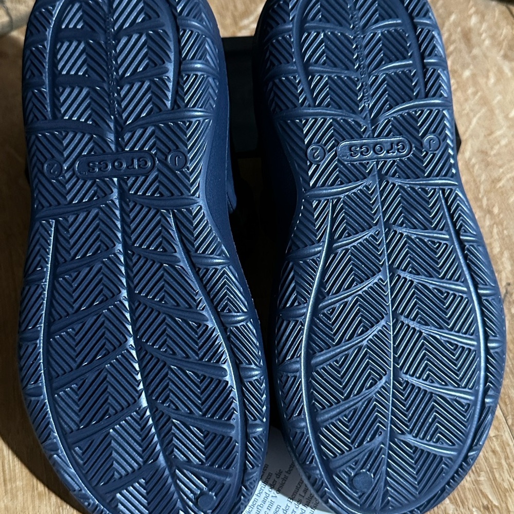 💙 Crocs Swiftwater Expedition Sandals – Kids Size 2 💙 - Picture 3 of 4